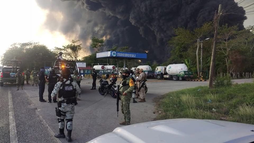 Gobierno de Javier May preocupado por incendio llegue a gasera