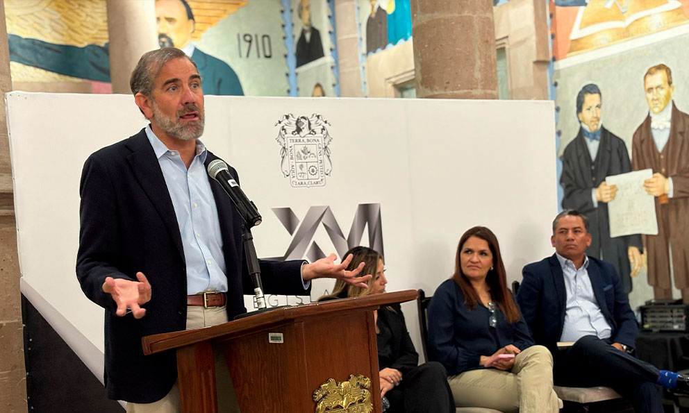Lorenzo Córdova denuncia persecución 
