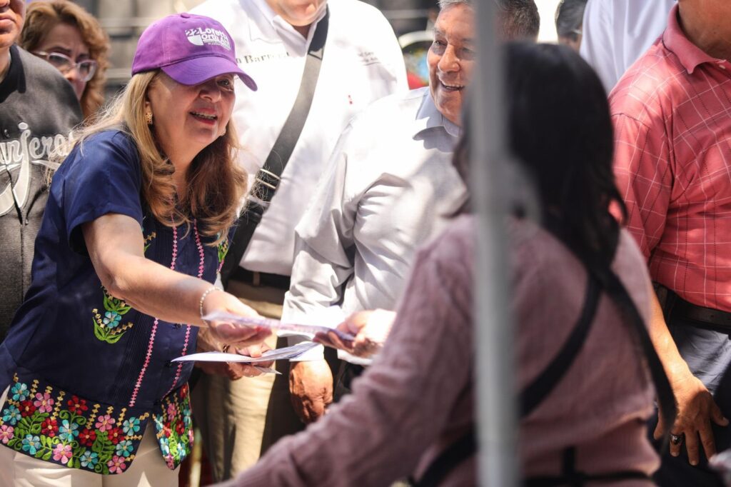 Loretta Ortiz en campaña