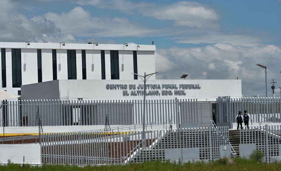 Mario Marín demanda autoridades del penal del Altiplano