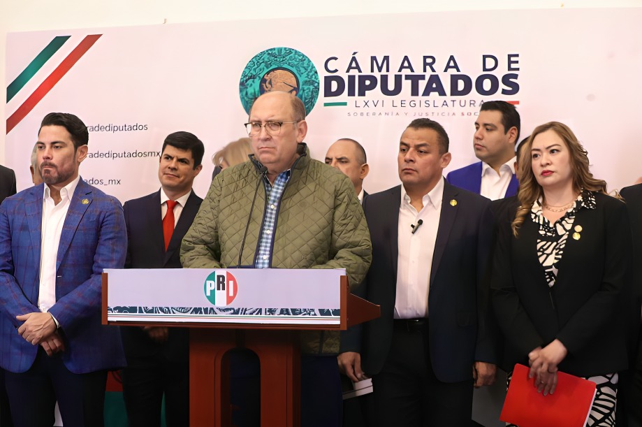 Rubén Moreira acusa aMorena de favorecer candidatos en elección judicial