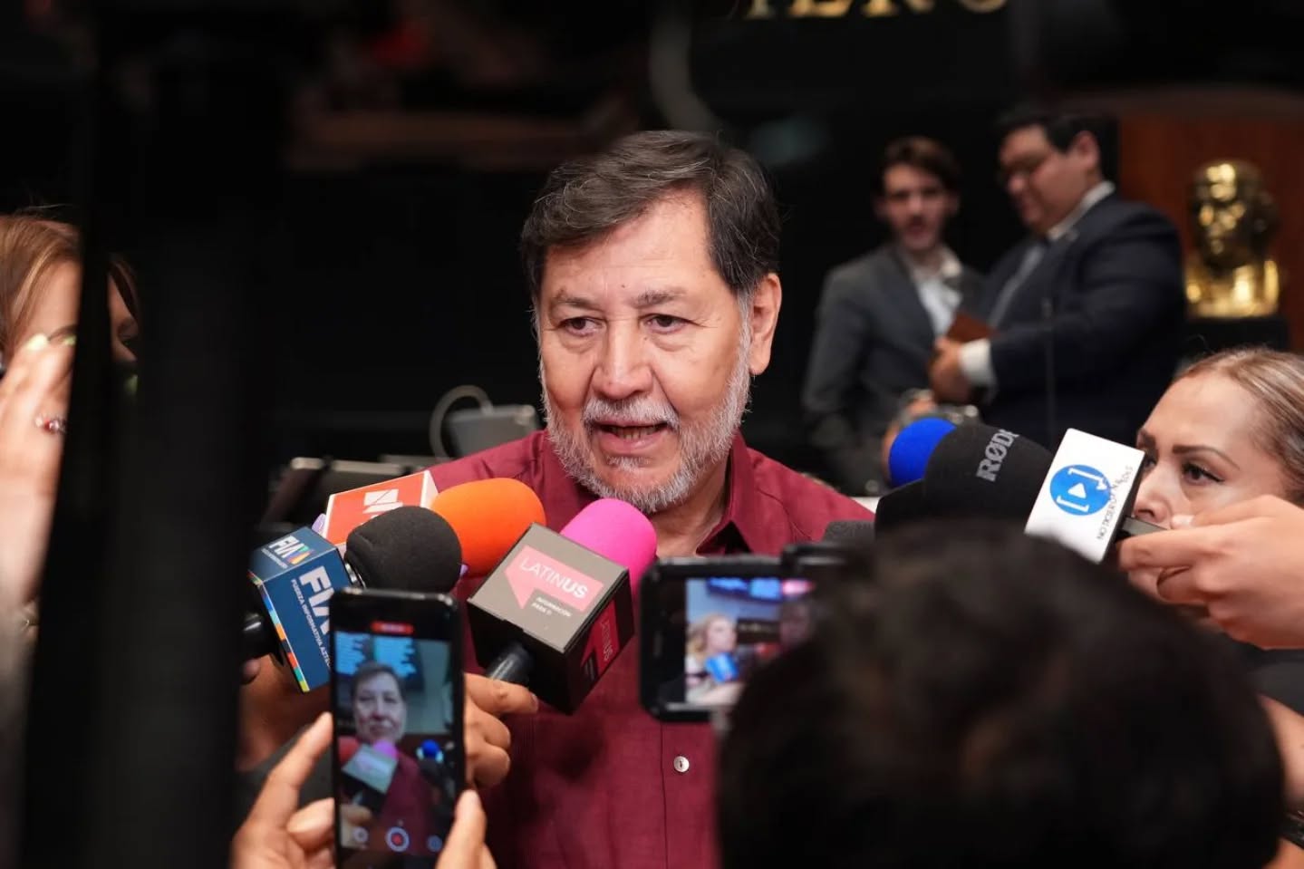 Noroña y medios de comunicación