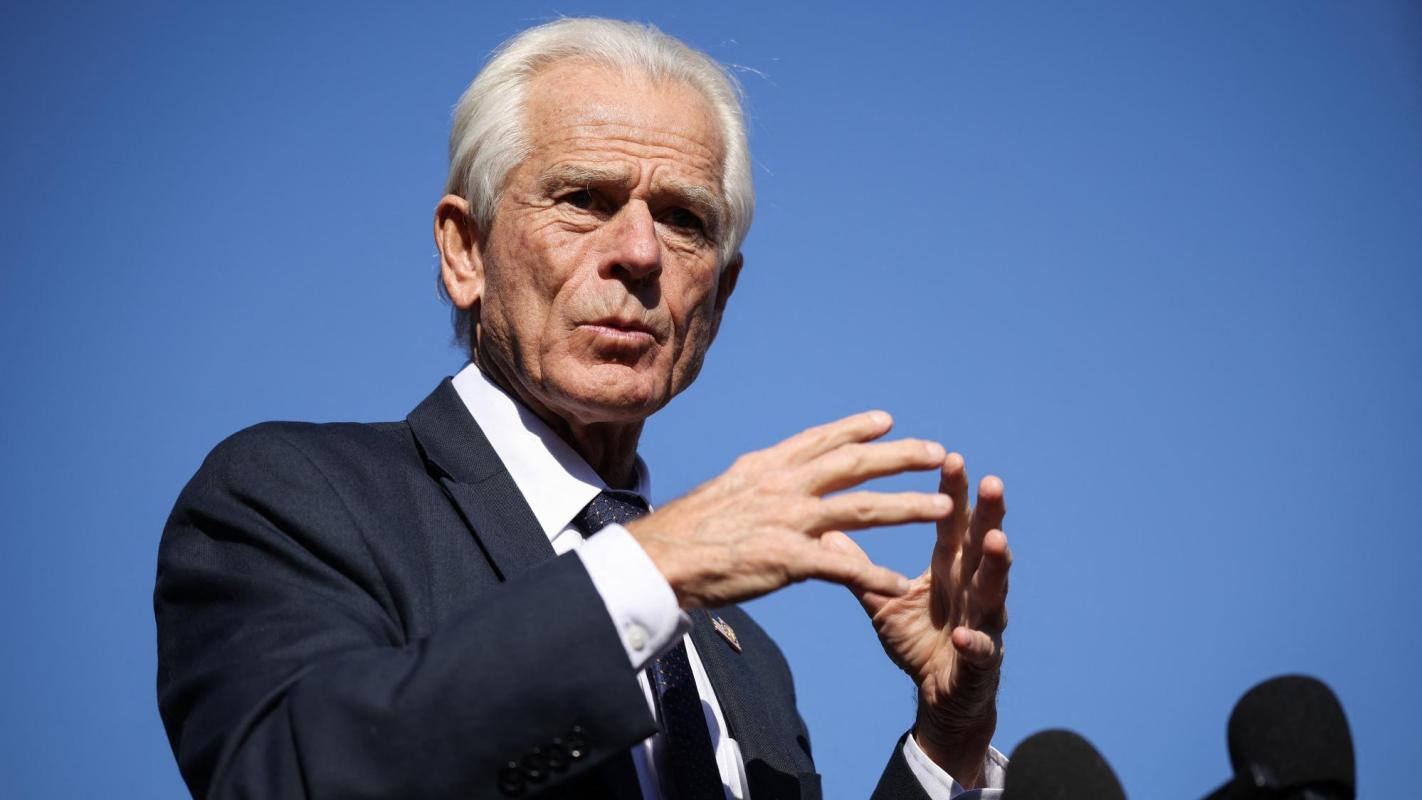 Peter Navarro critica a Musk