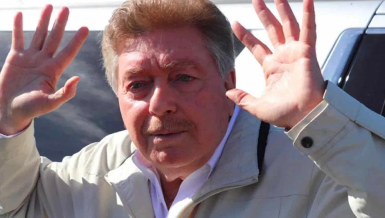 Agreden a Kiko Vega