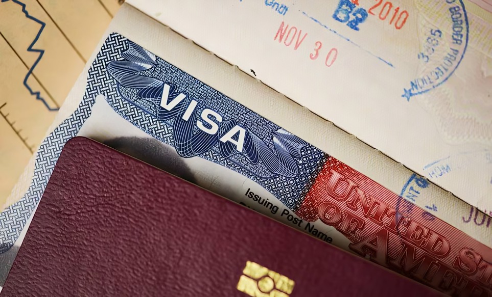 David Monreal niega que EU le cancelara la visa