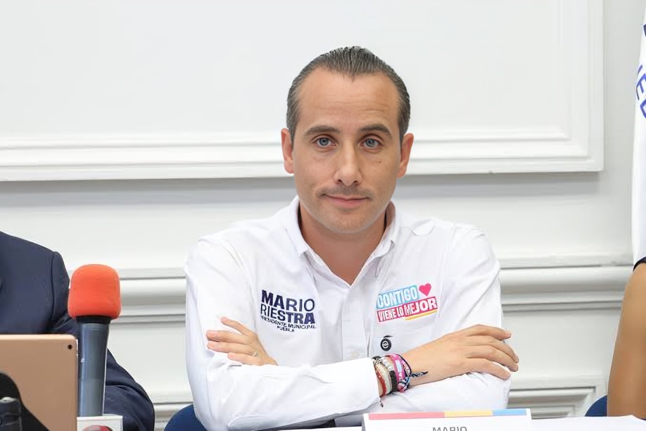 Exhiben a Mario Riestra por nepotismo en Puebla