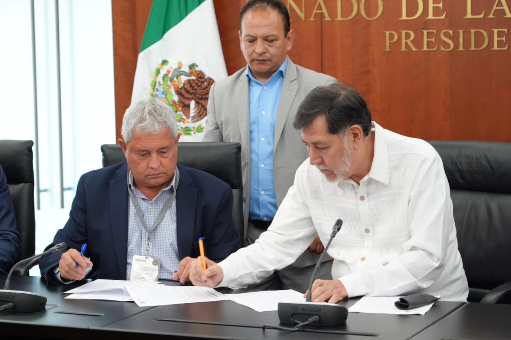 Noroña acepta disculpa pública de Carlos Velázquez