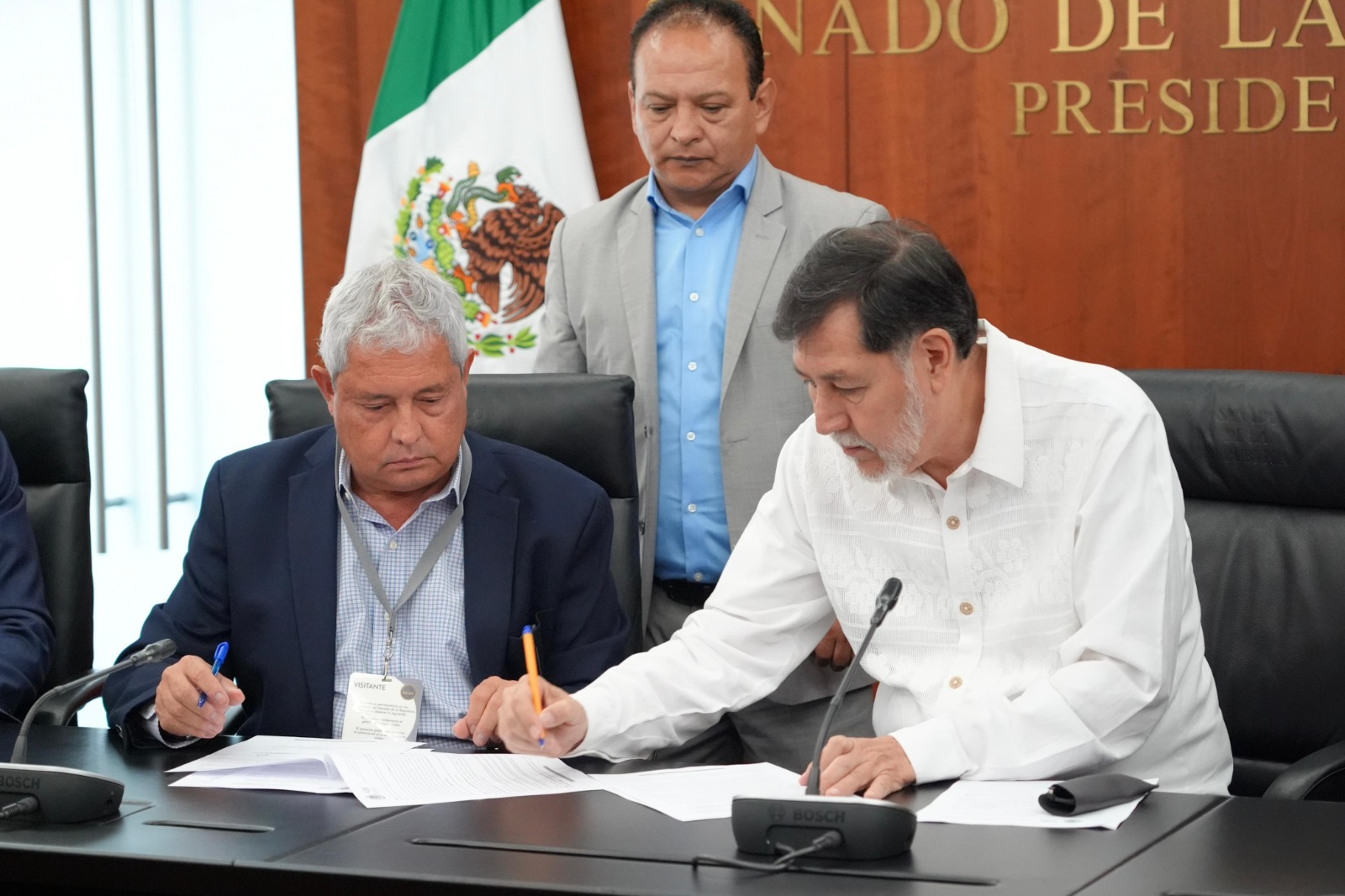 Noroña acepta disculpa pública de Carlos Velázquez