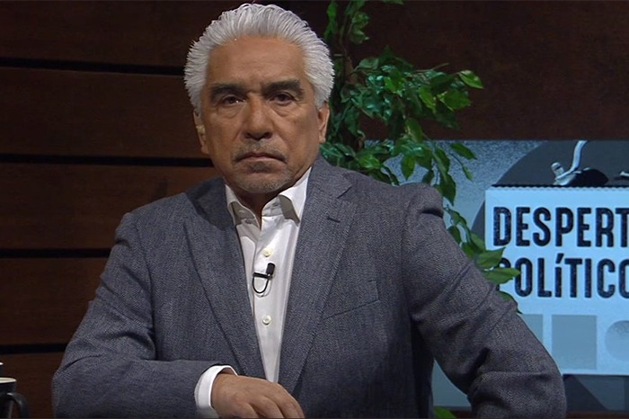 Ricardo Alemán viaja a Japón para insultar a Sheinbaum