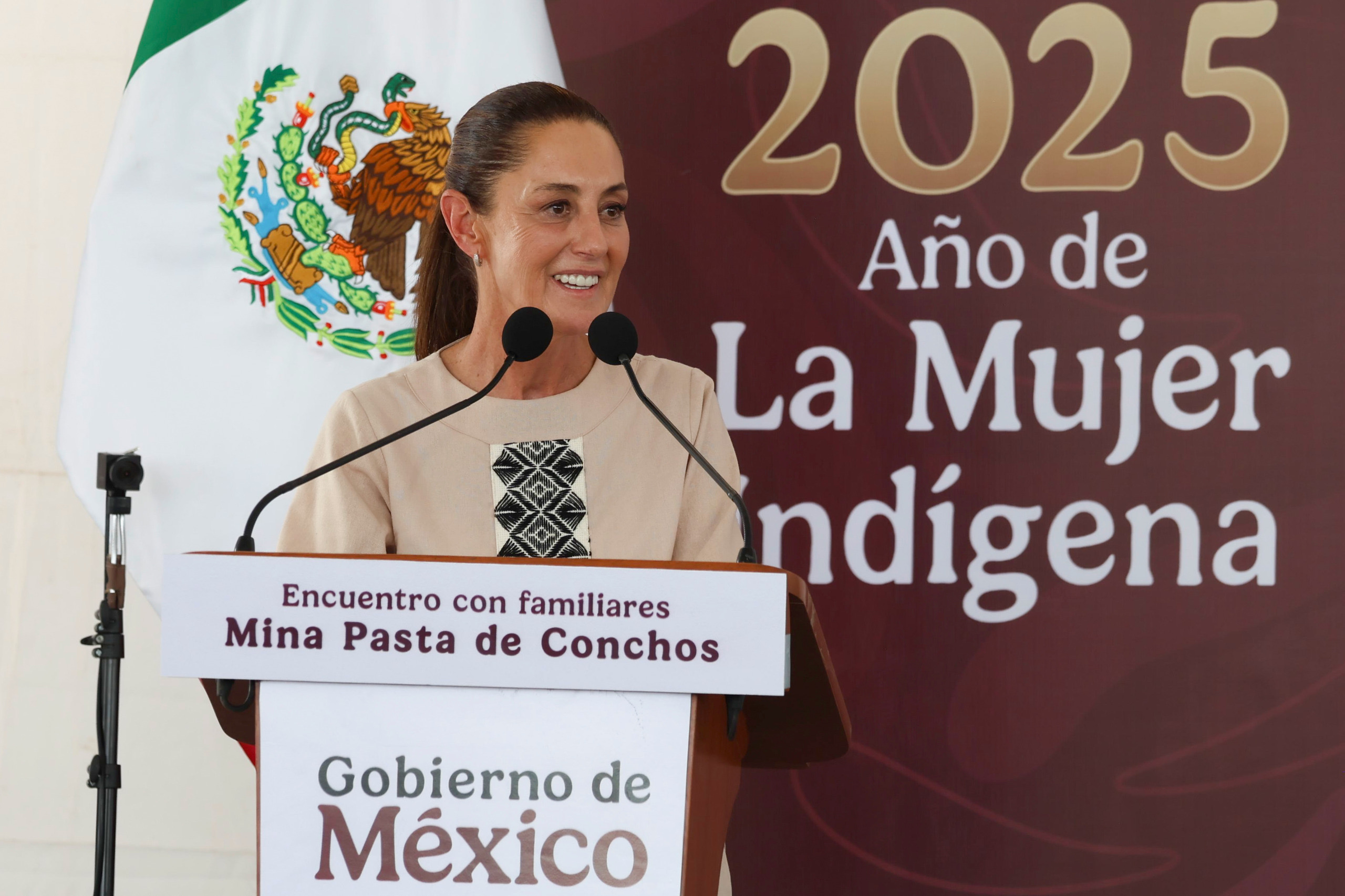 Sheinbaum refrenda su compromiso con familiares de víctimas