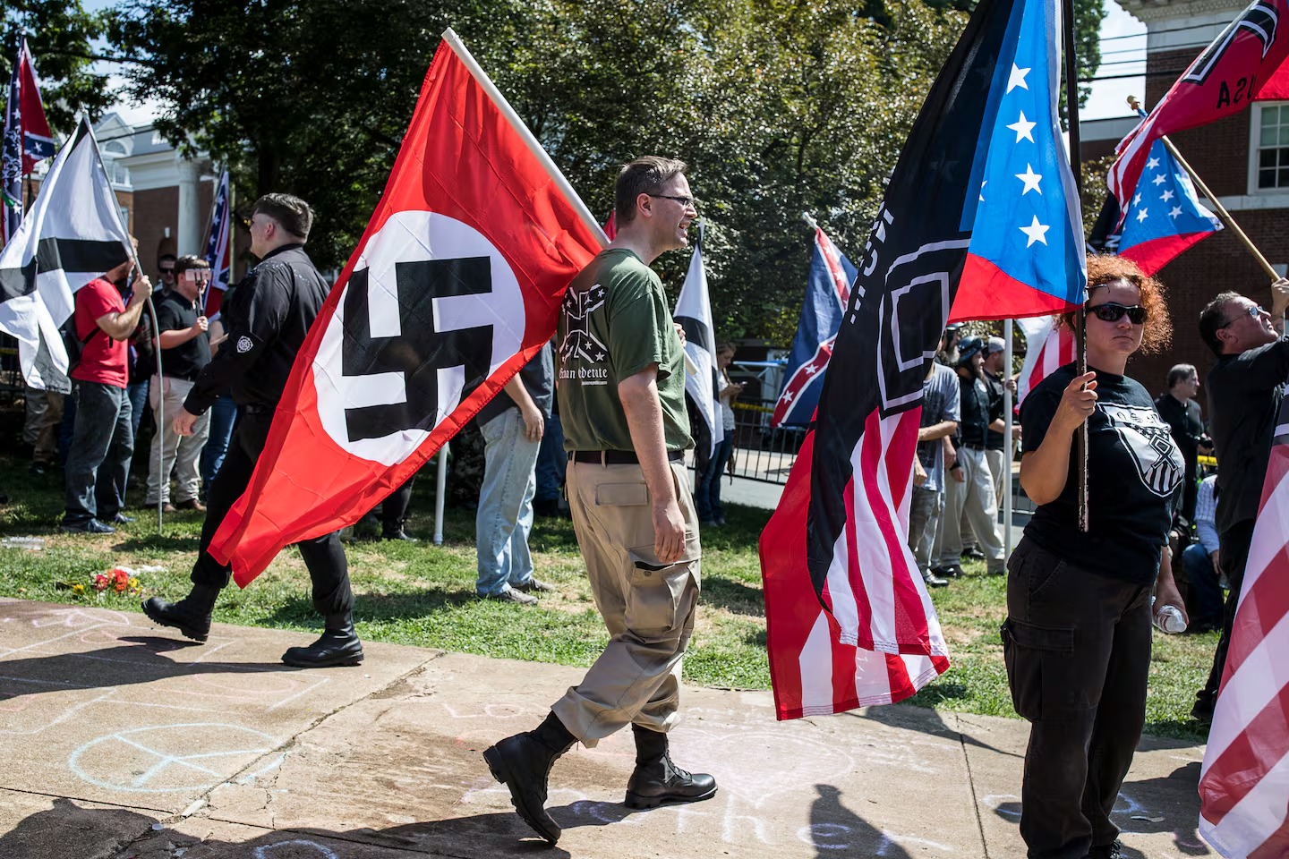 Trump busca implementar medidas nazis para madres blancas