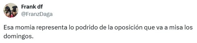 Usuarios se burlan de Laura Zapata