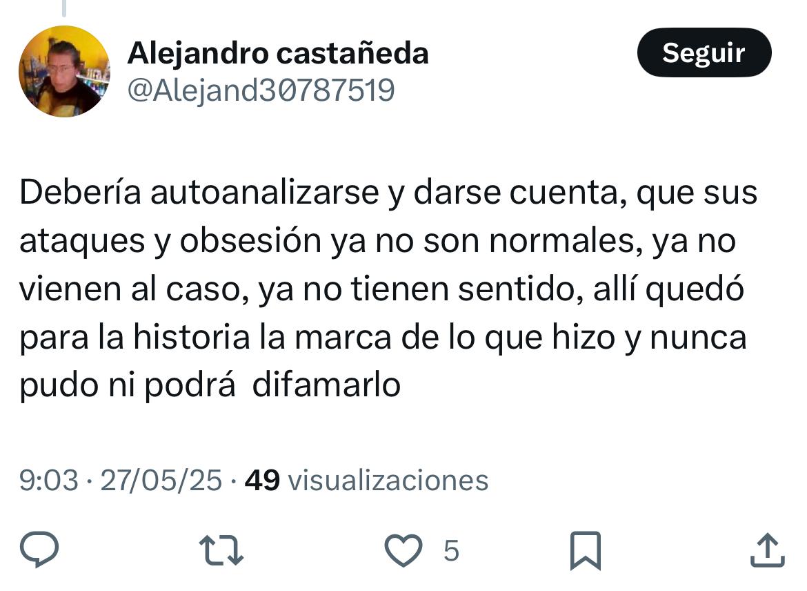 Usuarios tunden a Ciro Gómez