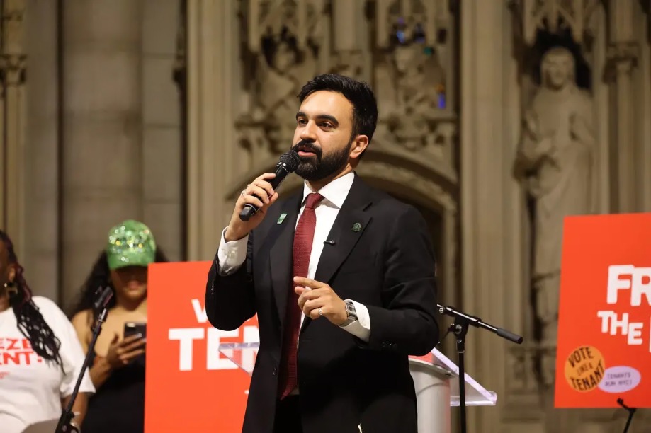 Candidato a alcalde de Nueva York reconoce a Sheinbaum