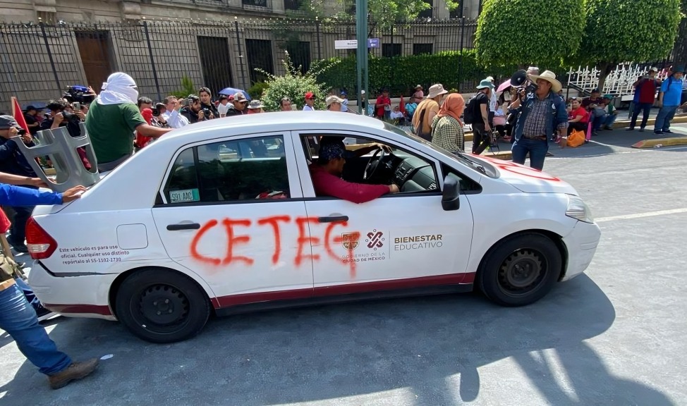 CNTE paros