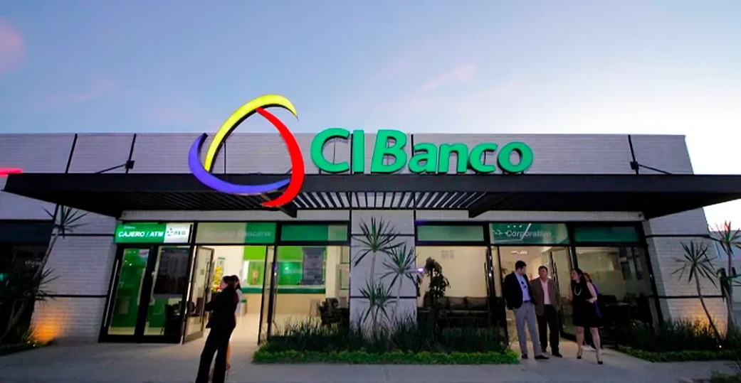 Fitch da observaciones negativas a financieras mexicanas