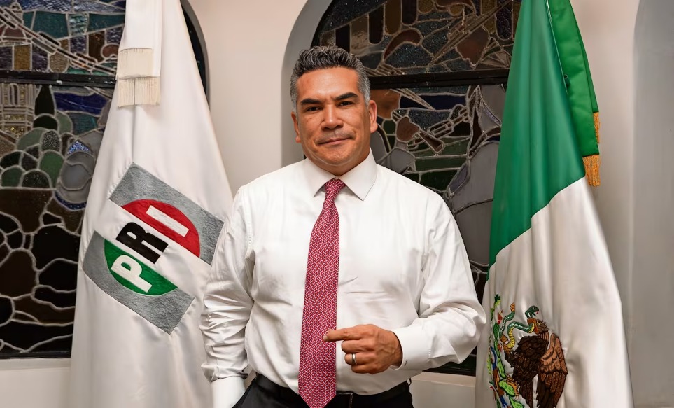 Luisa Alcalde hace pedazos a Alito Moreno