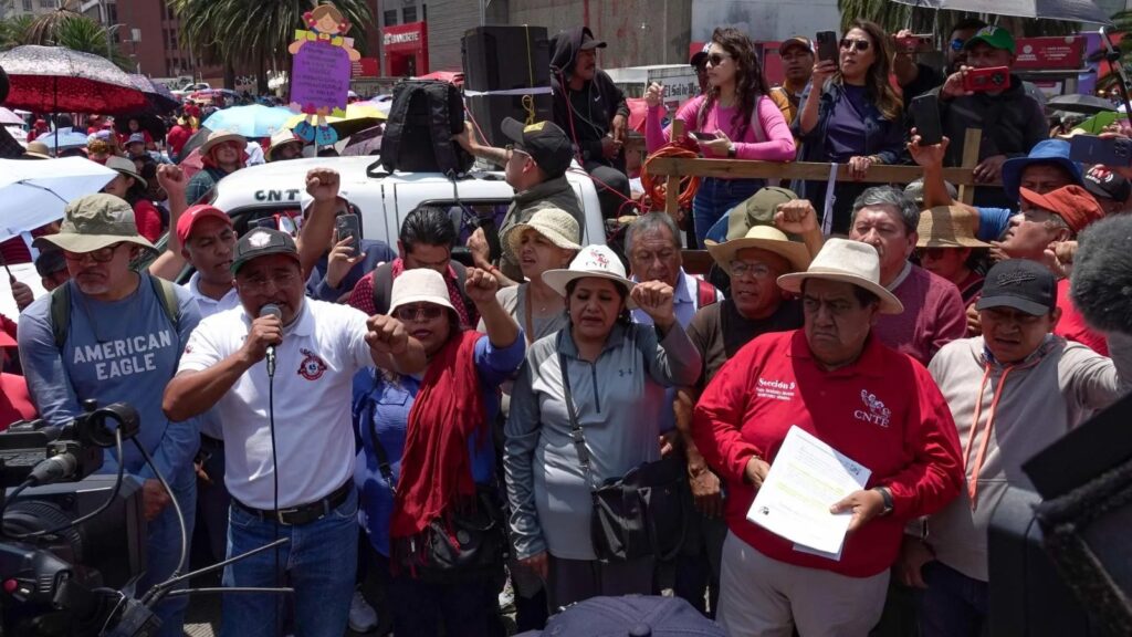 Maestros de la CNTE