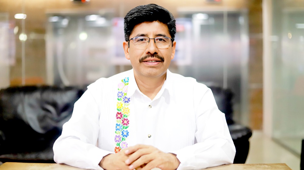 Mamá de Hugo Aguilar hace petición a candidato