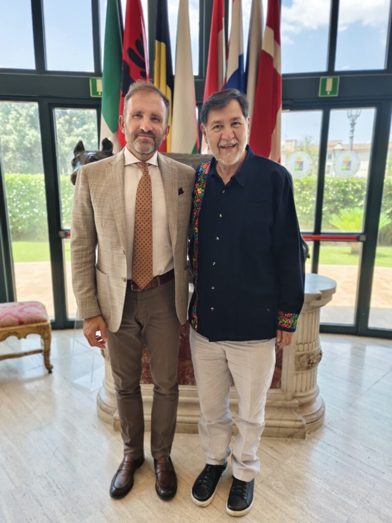 Noroña comparte resultados de viaje por Europa