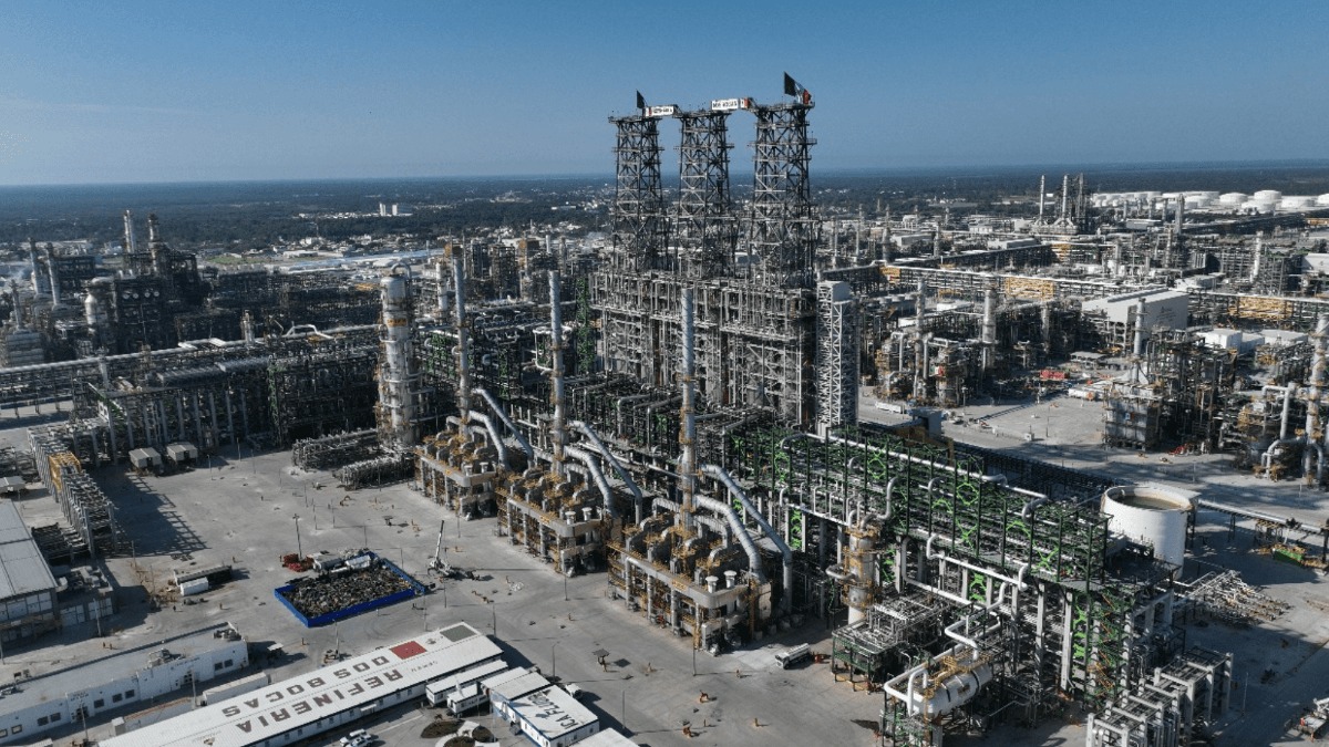 Refinería Dos Bocas alcanzará máxima producción en 2026