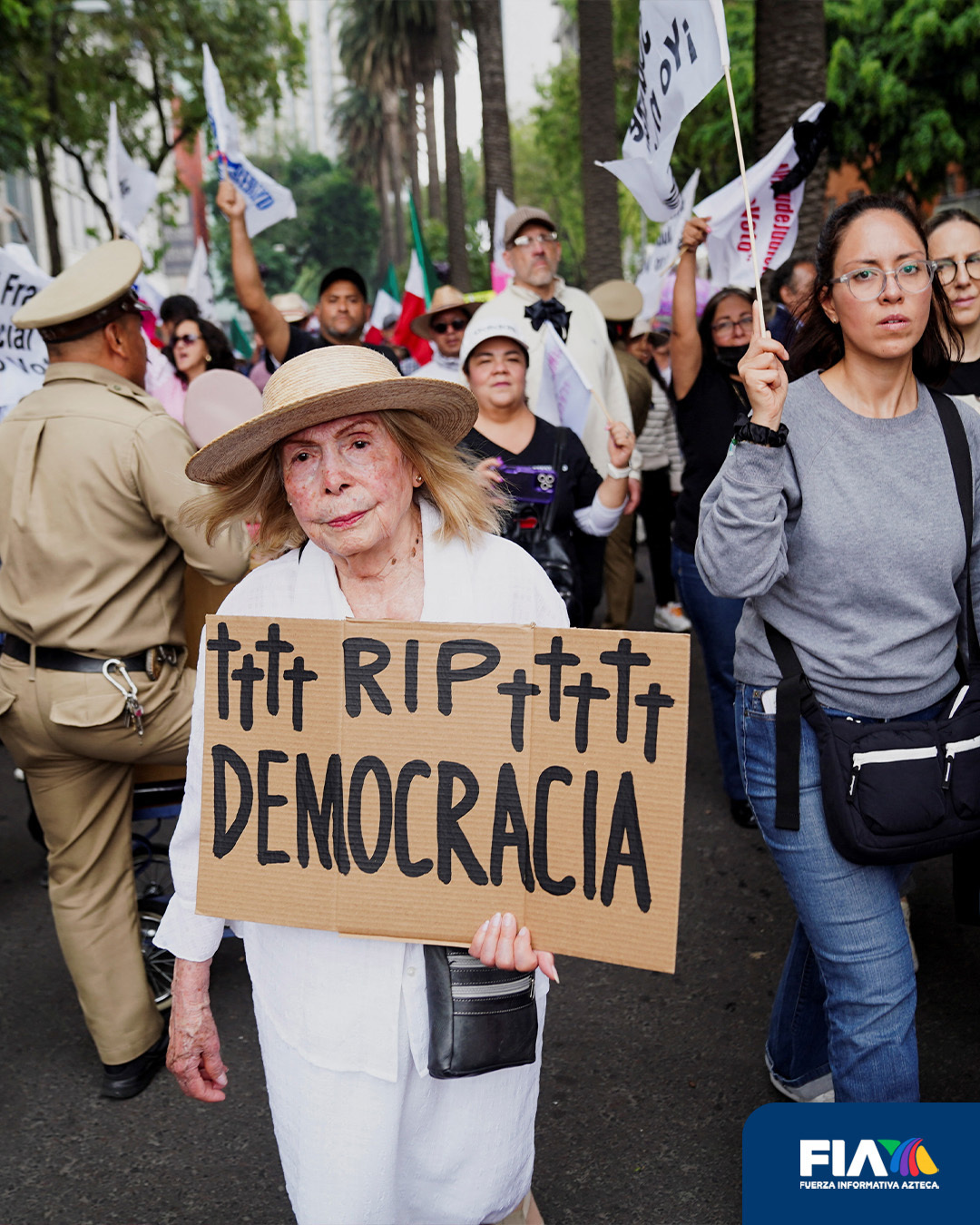 Salinas Pliego usa a empleados para atacar elección judicial