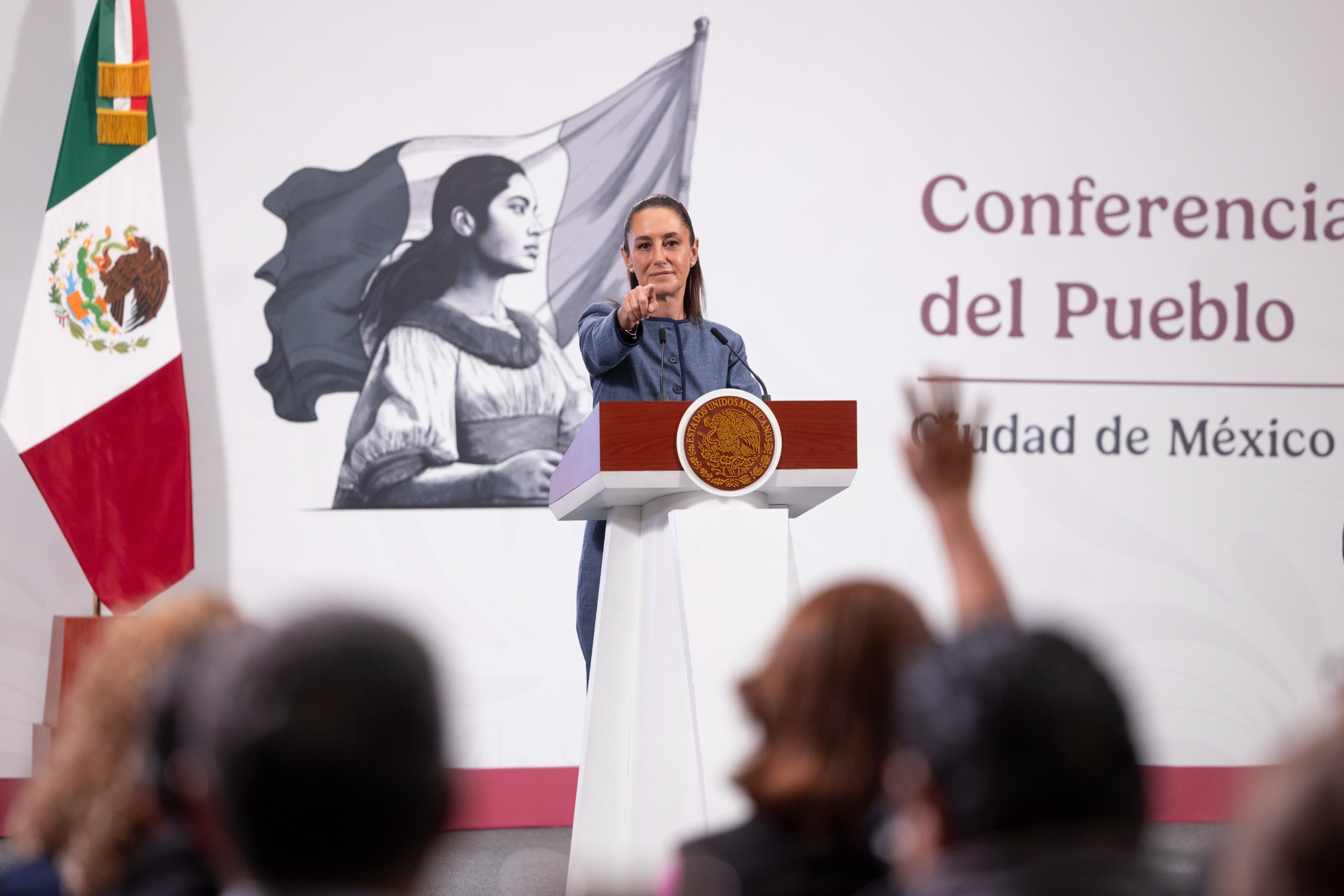 Sheinbaum confronta a Reyna Haydee