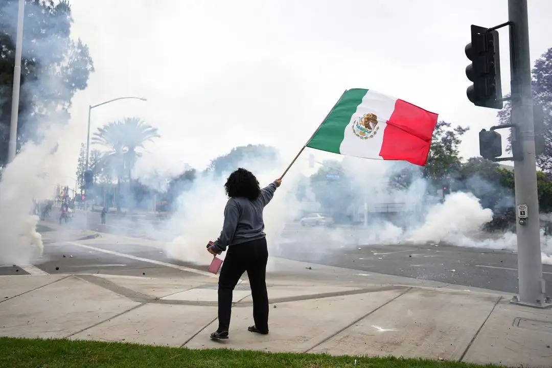 Trump envía guardias contra migrantes