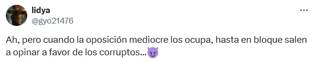Usuarios exhiben a Thalía