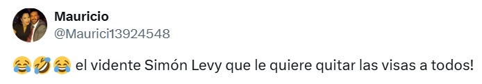 Usuarios tunden a Simón Levy