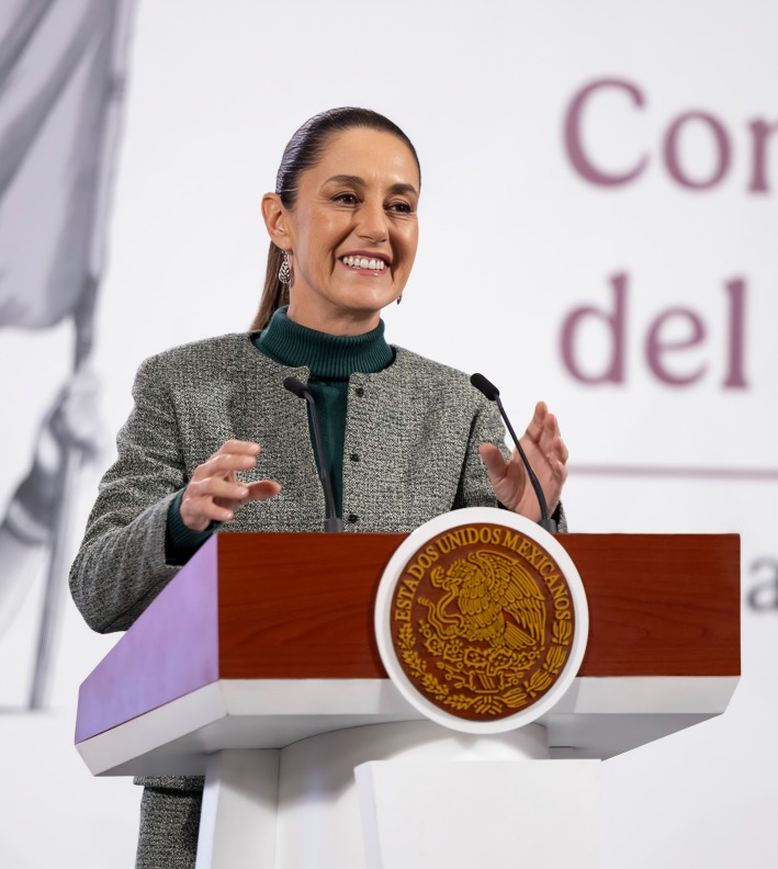 Alessandra Rojo de la Vega llama a resistir dictadura