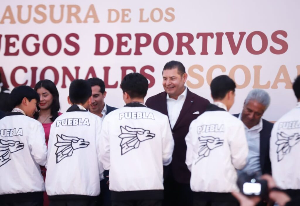 Armenta y delegación Puebla
