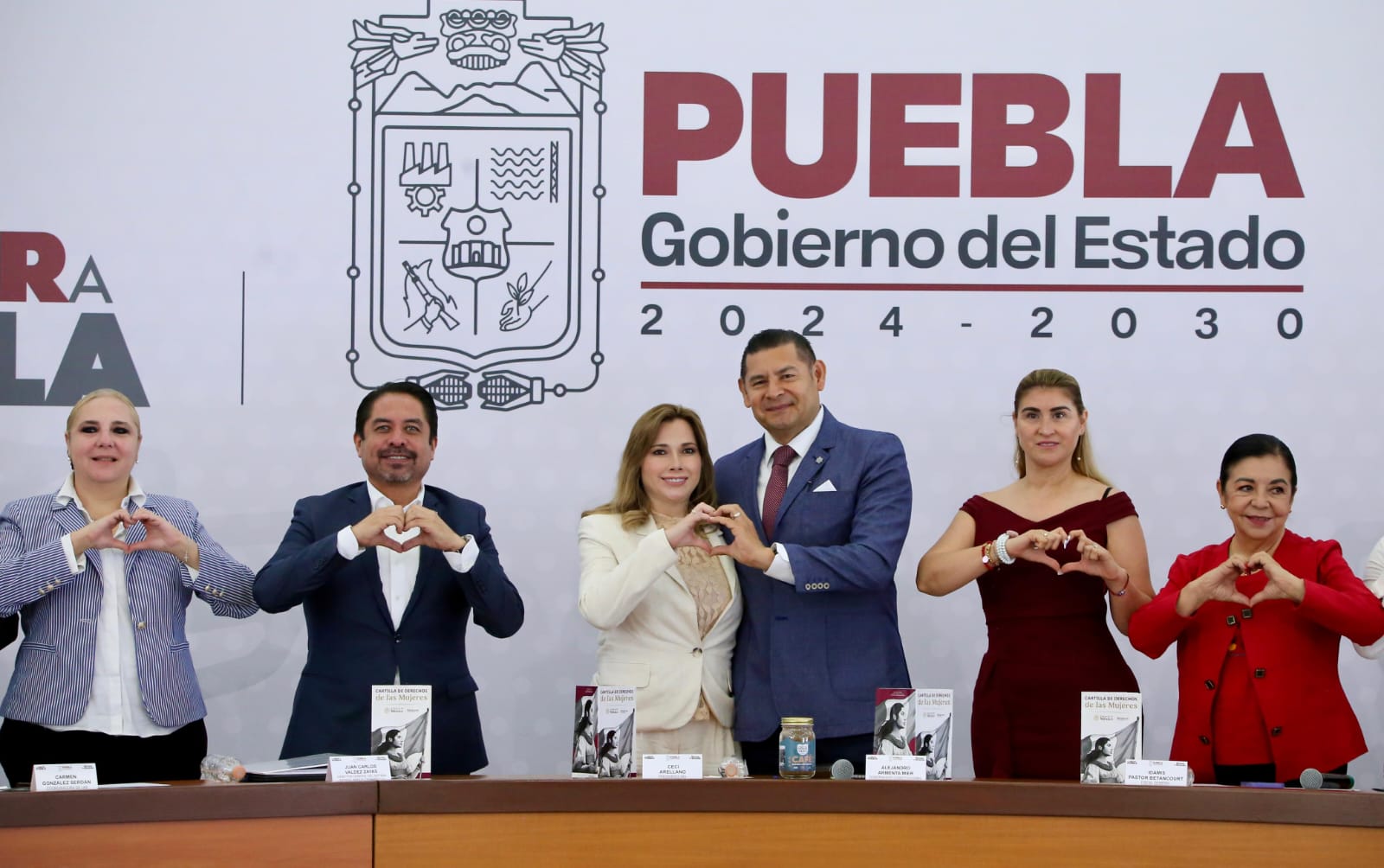 Armenta garantiza protección a mujeres 