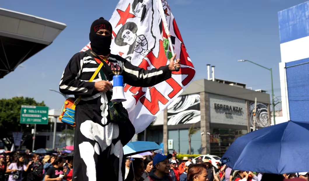 CNTE vuelve a CDMX