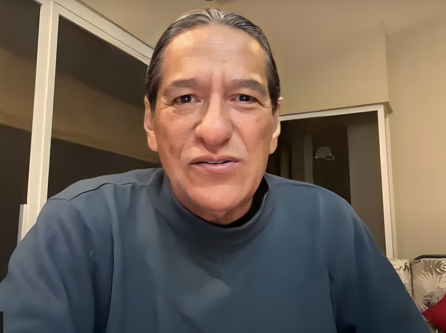Julio Astillero contra Salinas Pliego