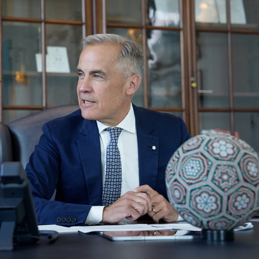 Mark Carney balón