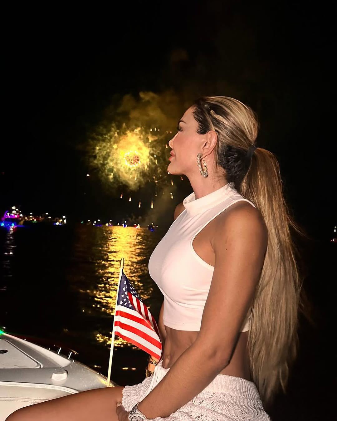 Ninel Conde celebra el 4 de julio en medio de las redadas contra migrantes 