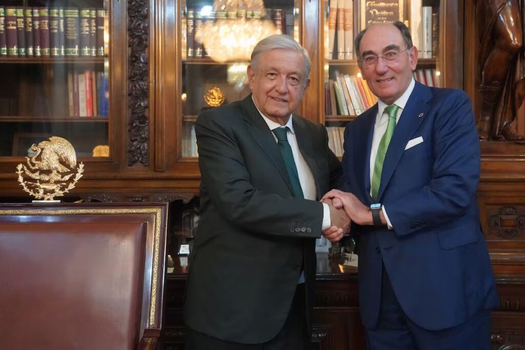 Presidente de Iberdrola y AMLO