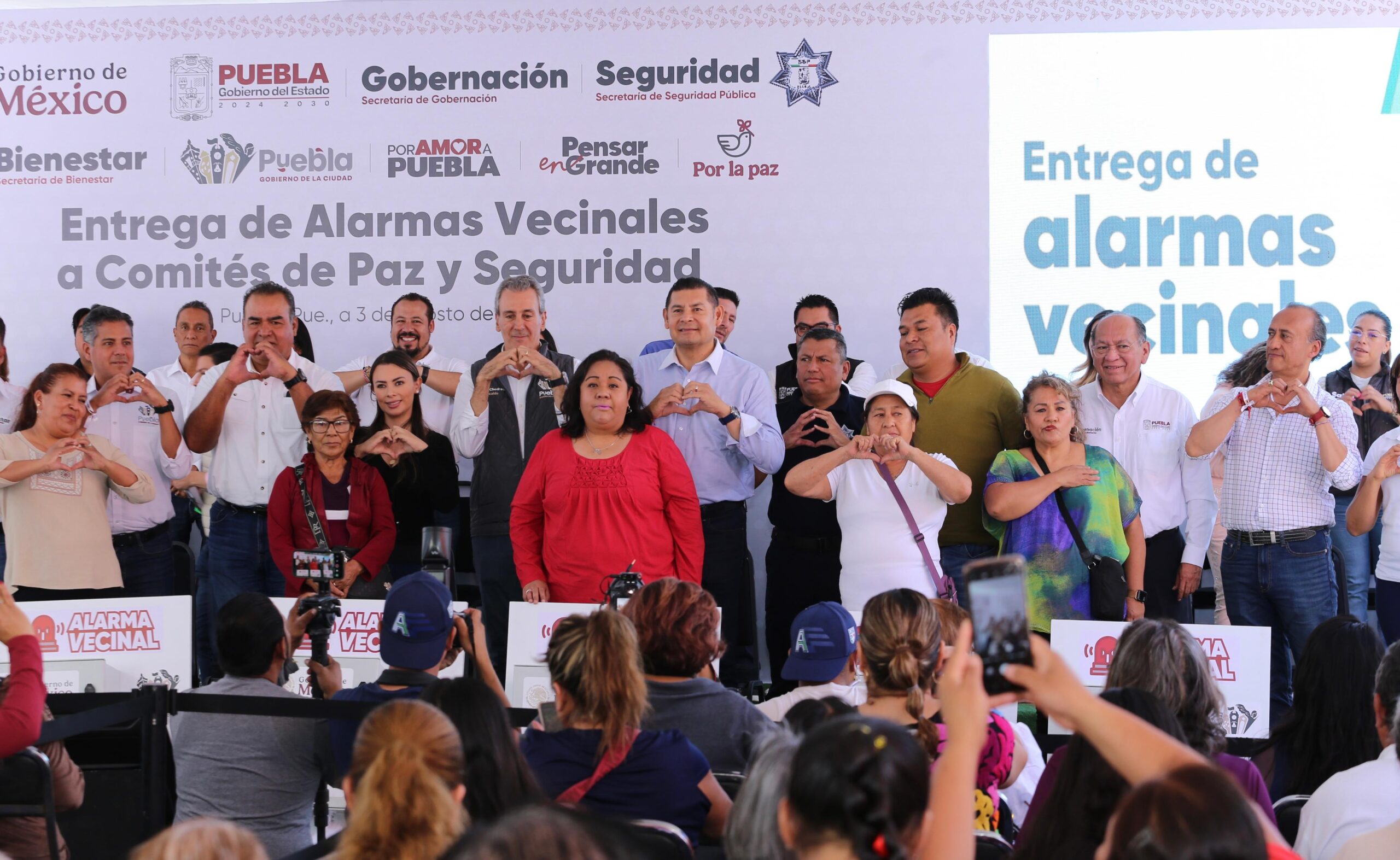 Armenta instala Comités de Paz en San Baltazar Campeche