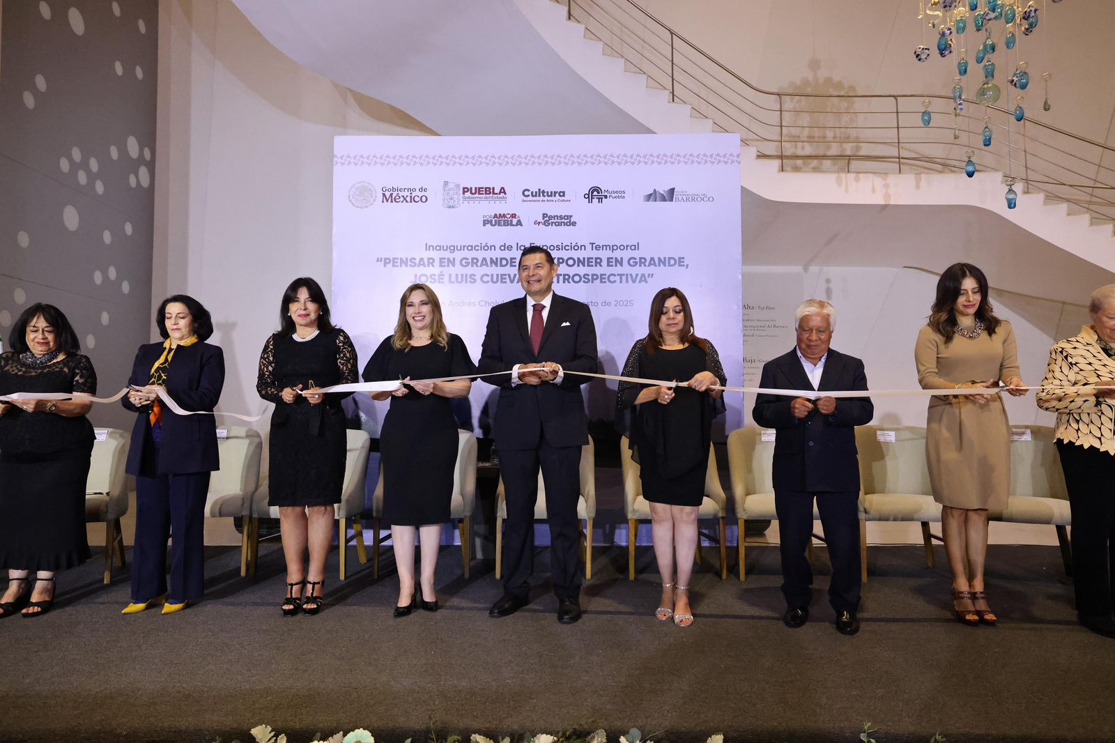 Armenta inaugura muestra de José Luis Cuevas