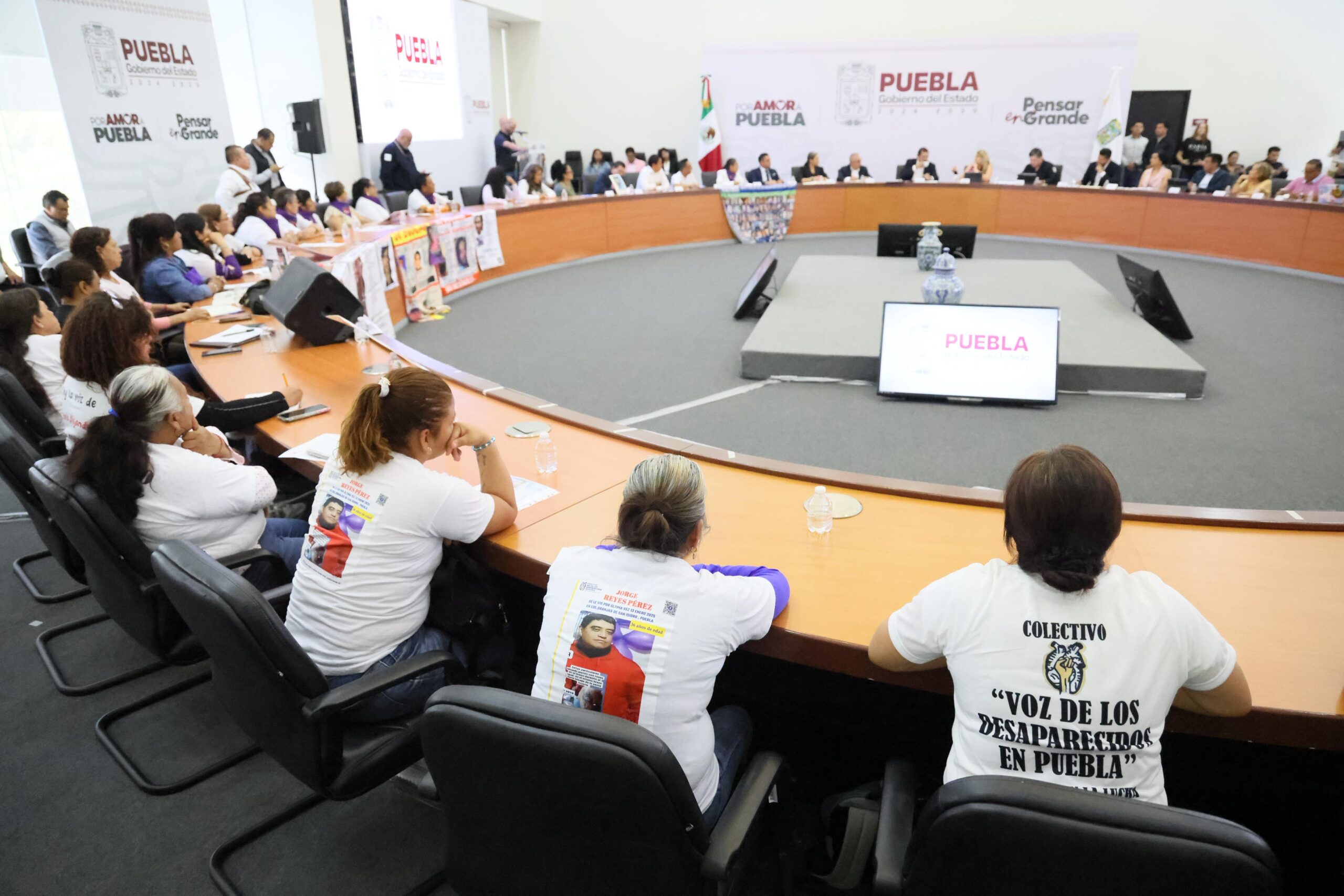 Armenta y madres buscadoras reunión 