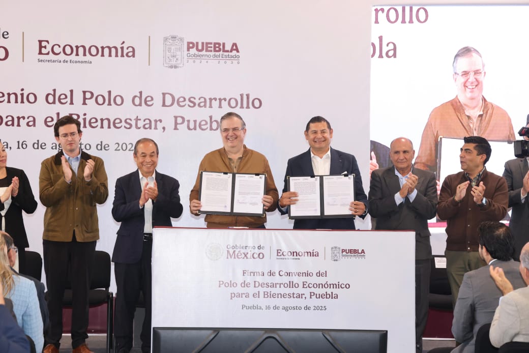Armenta y Ebrard firman convenio de colaboración para Polo del Bienestar