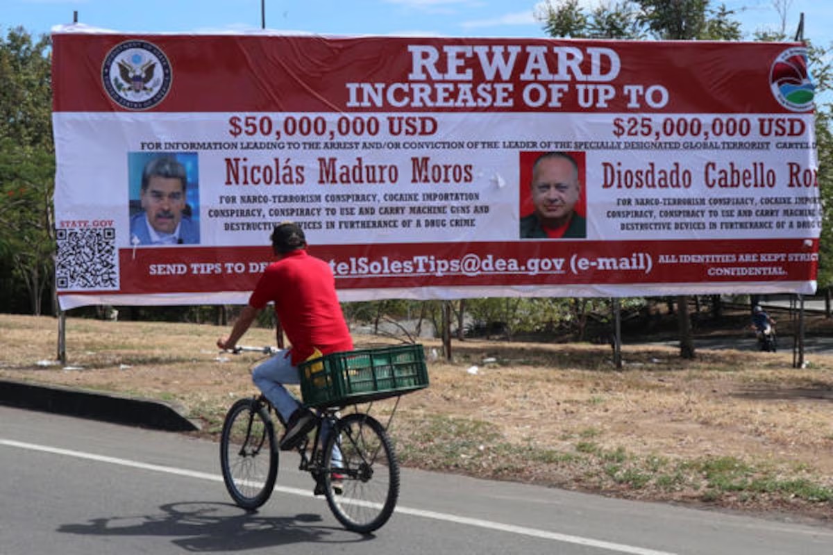 ¿De qué acusa Eu a Maduro?