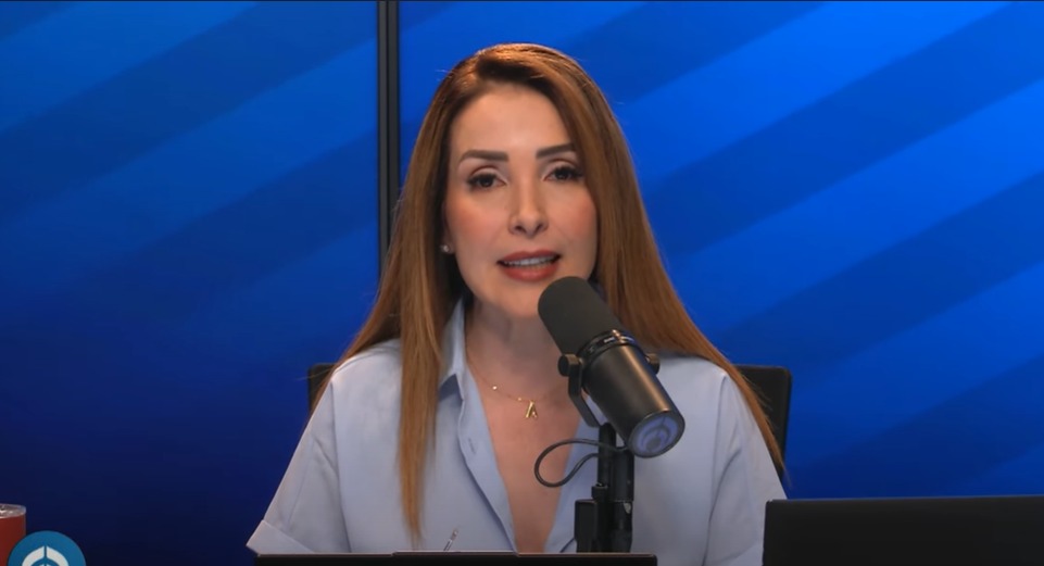 Azucena Uresti