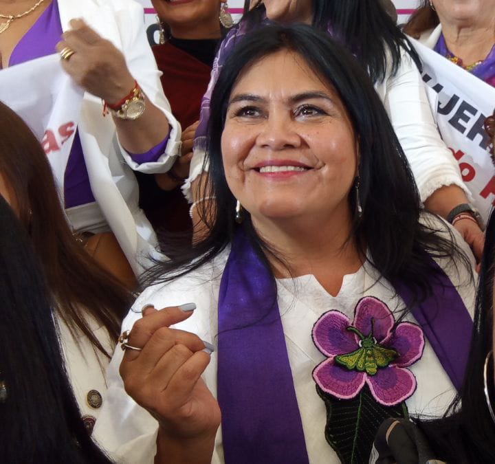 Chavira destaca avances en materia de derechos de las mujeres