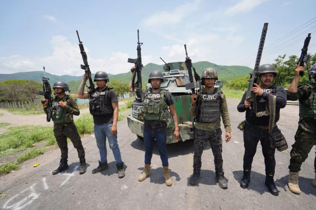 CJNG recluta ciudadanos de Colombia