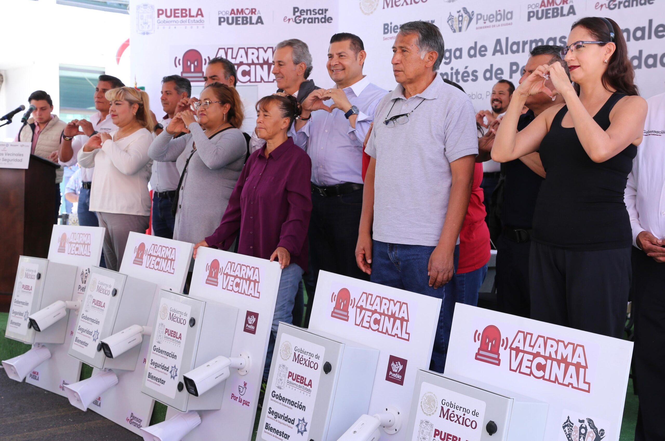 Armenta instala Comités de Paz en San Baltazar Campeche