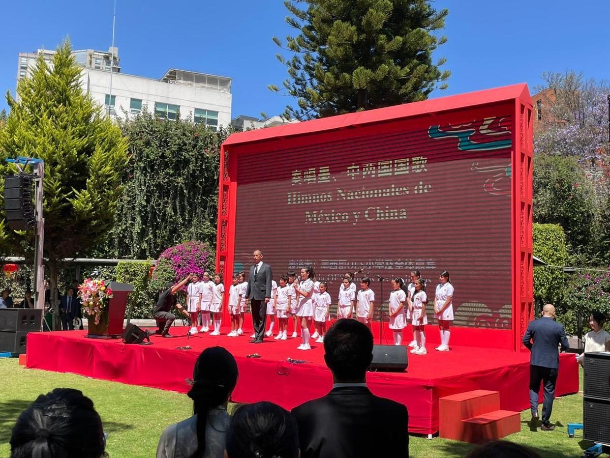 Embajada de China dará curso de socialismo