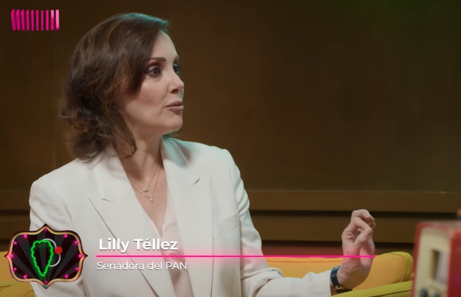 Lilly Téllez con Brozo