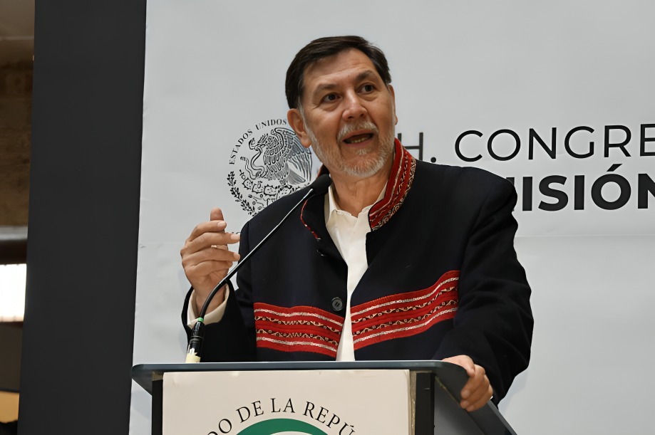 Noroña llama vocera de la derecha a ministra Ríos Farjat